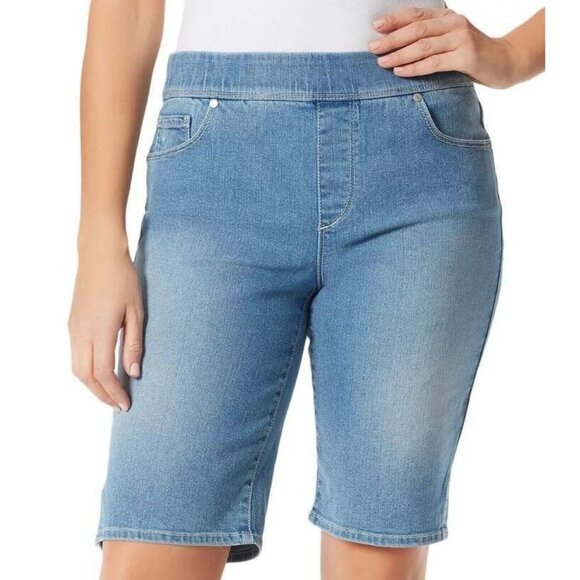 Womens Jeans Shorts Bermuda 8 Gloria Vanderbilt Avery Light Blue Denim Pull On - Picture 1 of 6